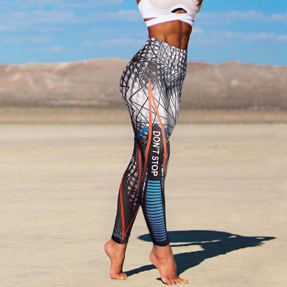 Love & Lupins Leggings Size M